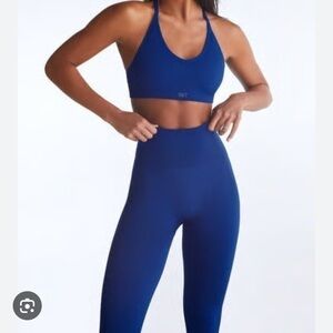 Set Active SCULPTFLEX® LEGGINGS - STRIKE Blue × 1
Strike / S